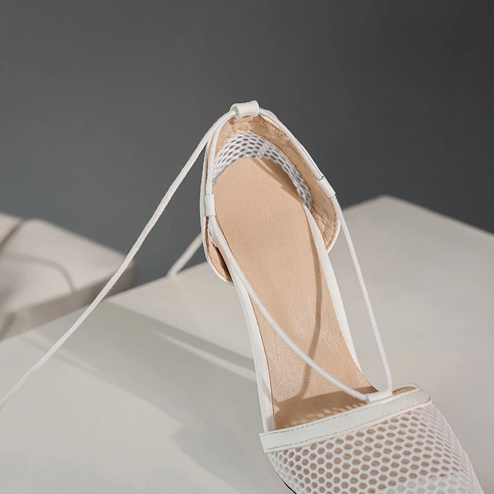 Sandal Wanita Hitam Putih Nyam - Women Shoes Branded ulasan dan harga