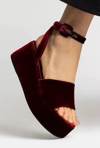 Sandal Wedges Tali Pergelangan - Wedge Heeled Sneaker ulasan dan harga