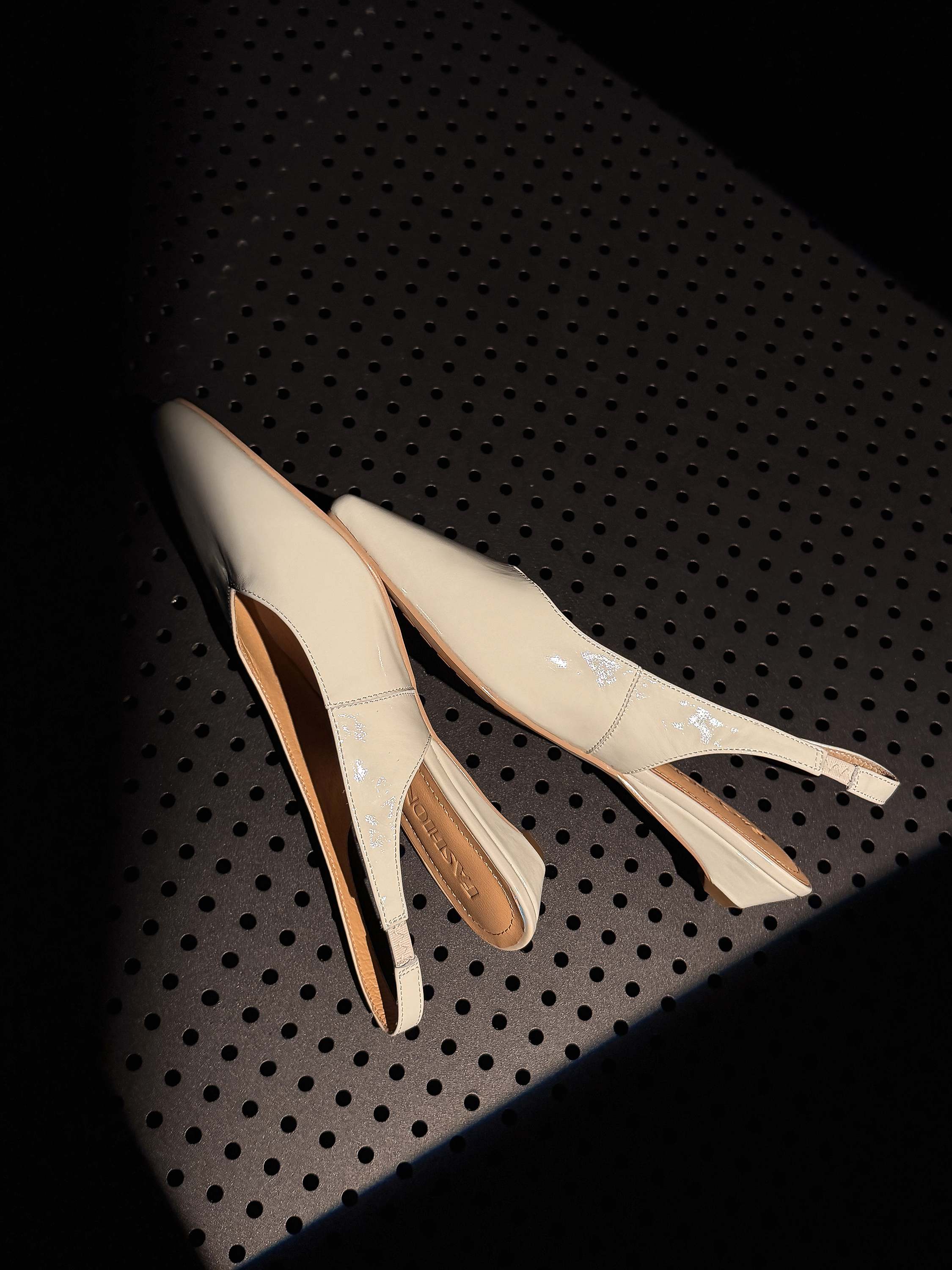 Sepatu Wanita Kulit Sapi Lenki - Women Shoes Branded ulasan dan harga
