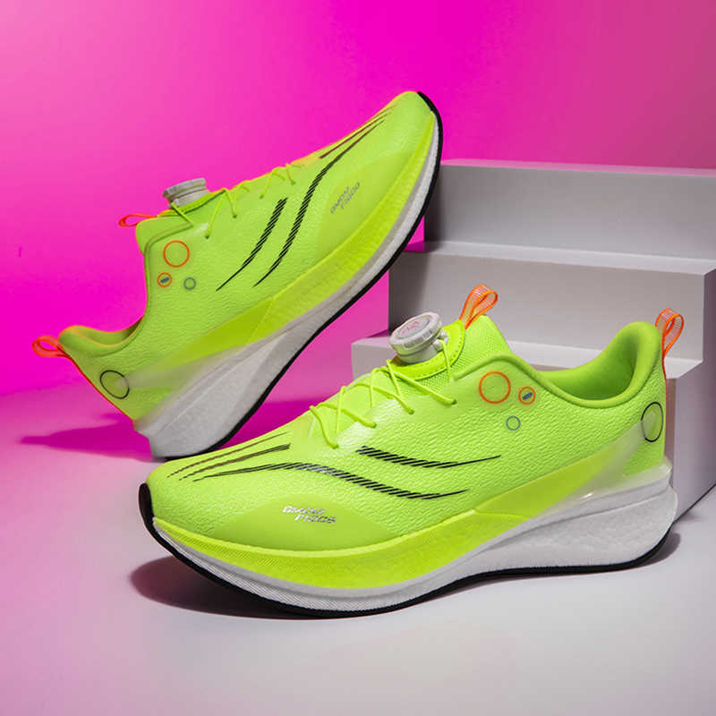 Sepatu Bot Merah Hak Tebal Wan - Women Shoes Name ulasan dan harga